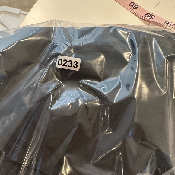 L.L. Bean Black Size 8 Tankini Top - Picture 4 of 4